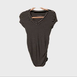 👶🏽 3/$20 👶🏽 Small Maternity Top